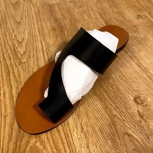 Kenneth Cole Palm Sandals (NEW, 8)
